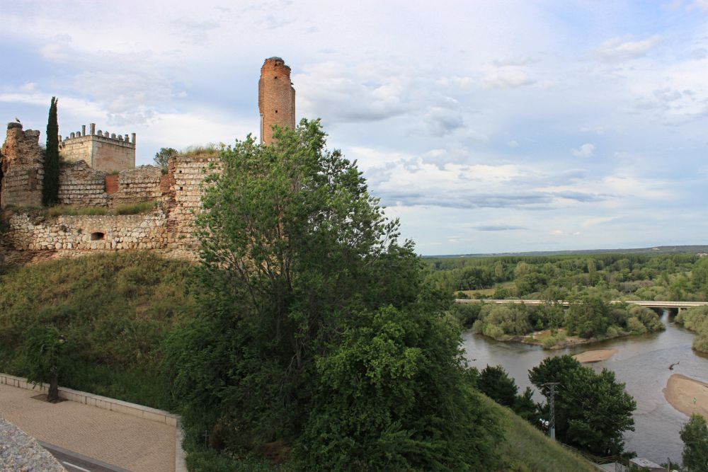 Castillo El casar de Escalona